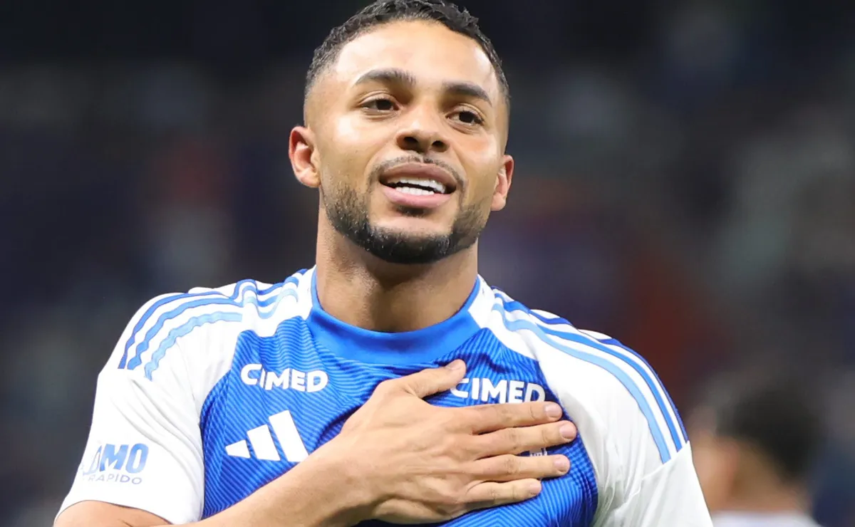Wanderson não convence Artur Jorge e deve ser negociado pelo Cruzeiro, afirma repórter