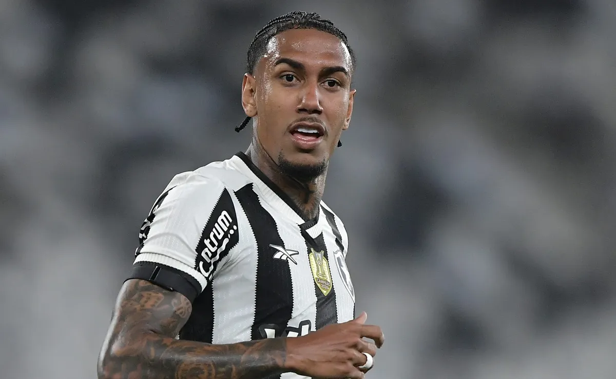 Fifa alivia punições e suspende três transfer bans aplicados ao Botafogo