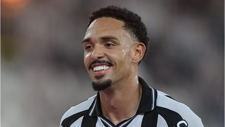 Vitinho no Botafogo. Foto: Thiago Ribeiro/AGIF