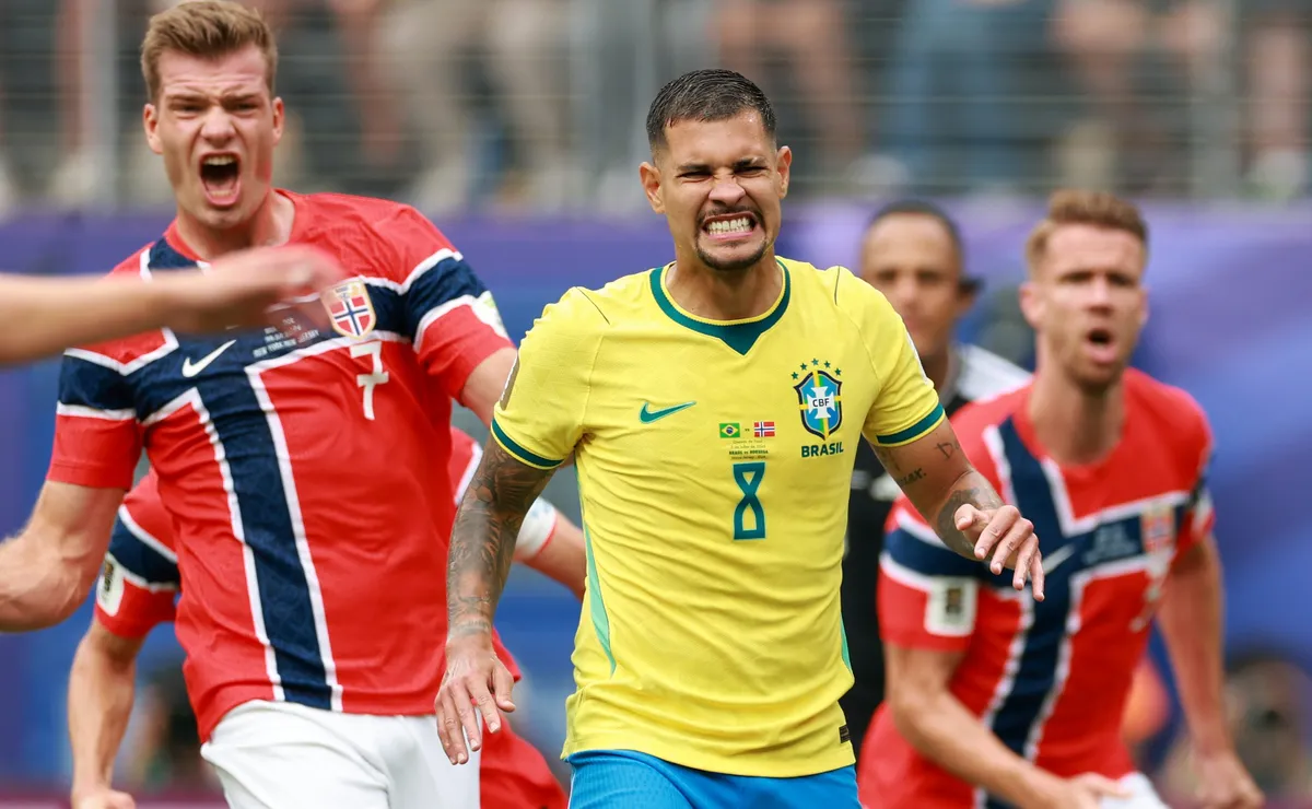 Zico defende Bruno Guimarães após pênalti perdido em eliminação da Seleção Brasileira: “Não pode se abater”