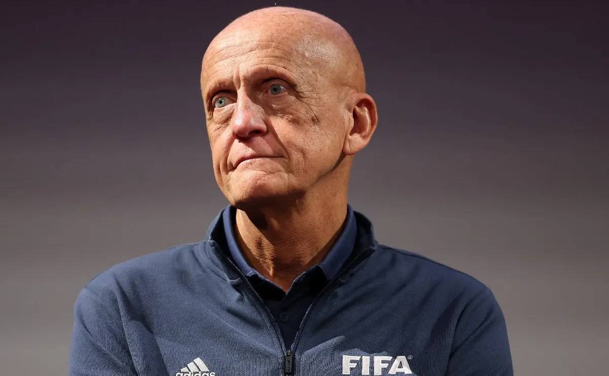 Pierluigi Collina, chefe de arbitragem da FIFA, nega erro em gol da virada da Argentina contra Egito