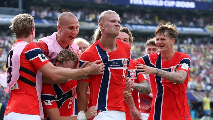 Haaland comemorando gol marcado diante dos noruegueses