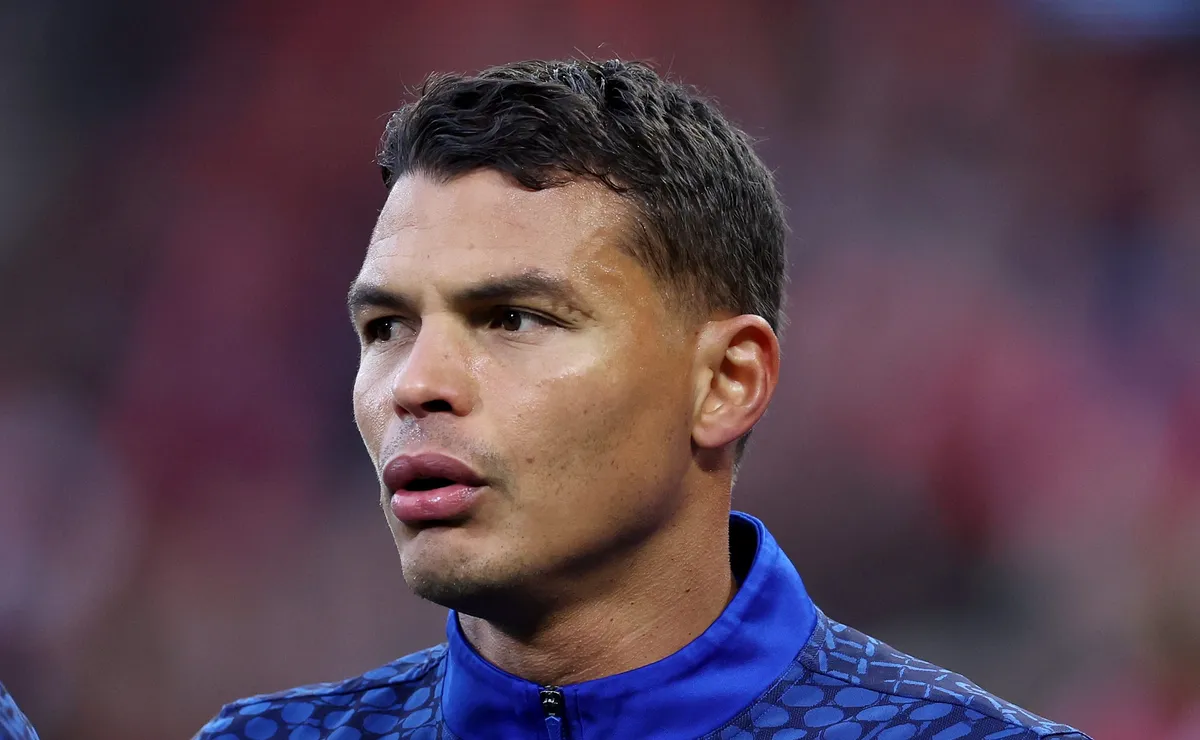 Zubeldía revela detalhes sobre posicionamento de Thiago Silva em nova passagem pelo Fluminense