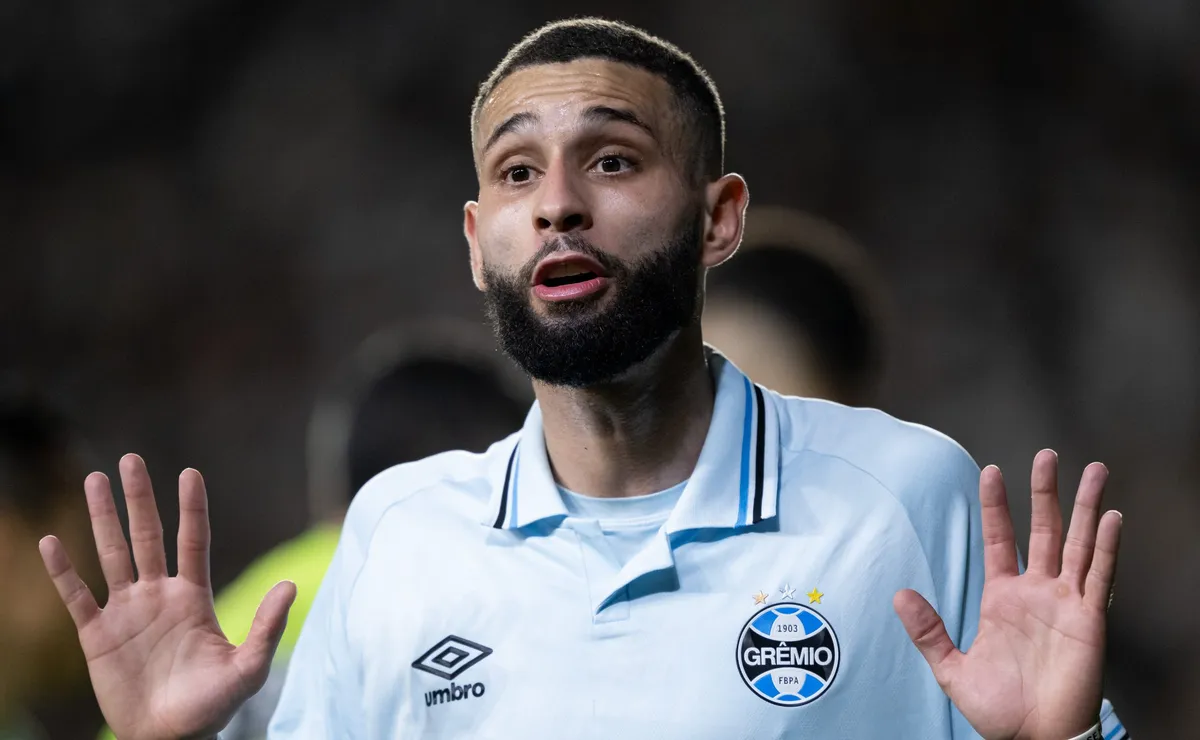Grêmio encaminha transferência de Wagner Leonardo para o Vitória após avanço nas negociações