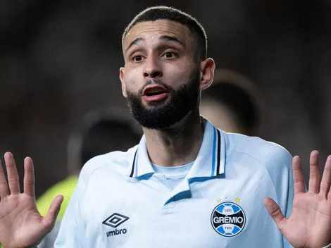 Grêmio encaminha saída do zagueiro Wagner Leonardo para Vitória