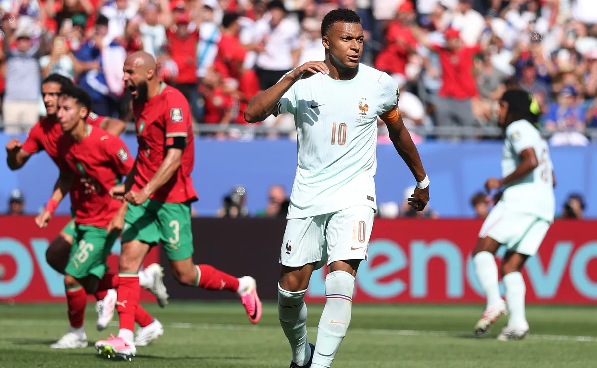Mbappé, Messi e Bruno Guimarães ampliam erros e Copa tem pior aproveitamento de pênaltis