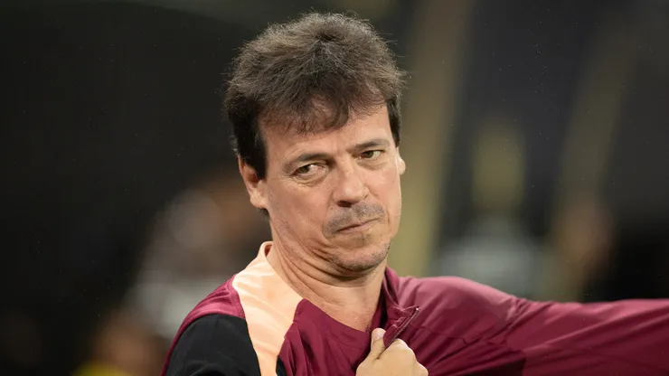 Fernando Diniz técnico do Corinthians durante partida contra o Platense no estádio Arena Corinthians pelo campeonato Copa Libertadores 2026.