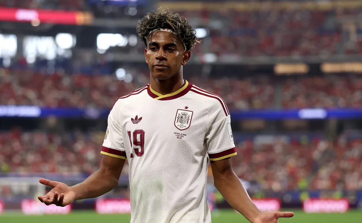 Espanha mantém time titular que eliminou Portugal para enfrentar a Bélgica na Copa do Mundo 2026
