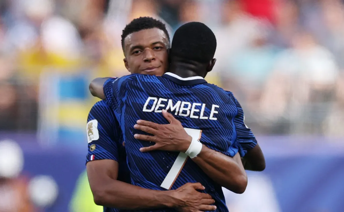 Mbappé e Dembélé igualam marca de gols de Ronaldo e Rivaldo na Seleção Brasileira em 2002