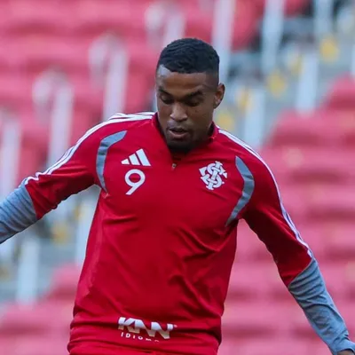 Fabinho Soldado analisa condição física de Alerrandro no Inter