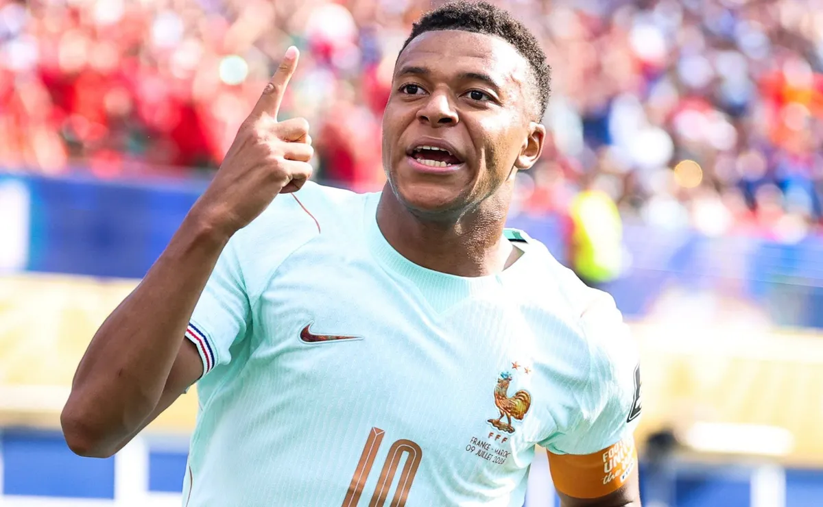 Mbappé celebra classificação da França e já pensa em semifinal: “É ainda mais difícil”
