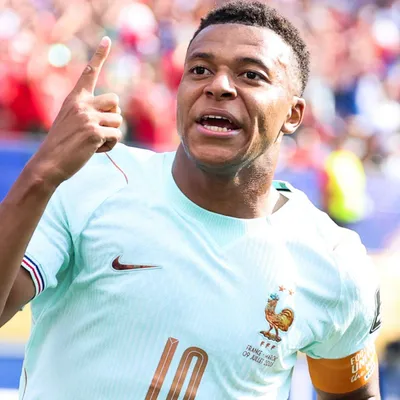 Mbappé celebra classificação da França na Copa do Mundo