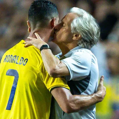Jorge Jesus planeja nova conversa com Cristiano Ronaldo