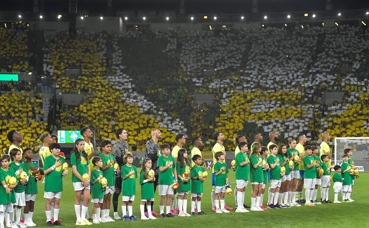 CBF planeja amistosos para novembro e procura estádios no Brasil para receber a Seleção Brasileira