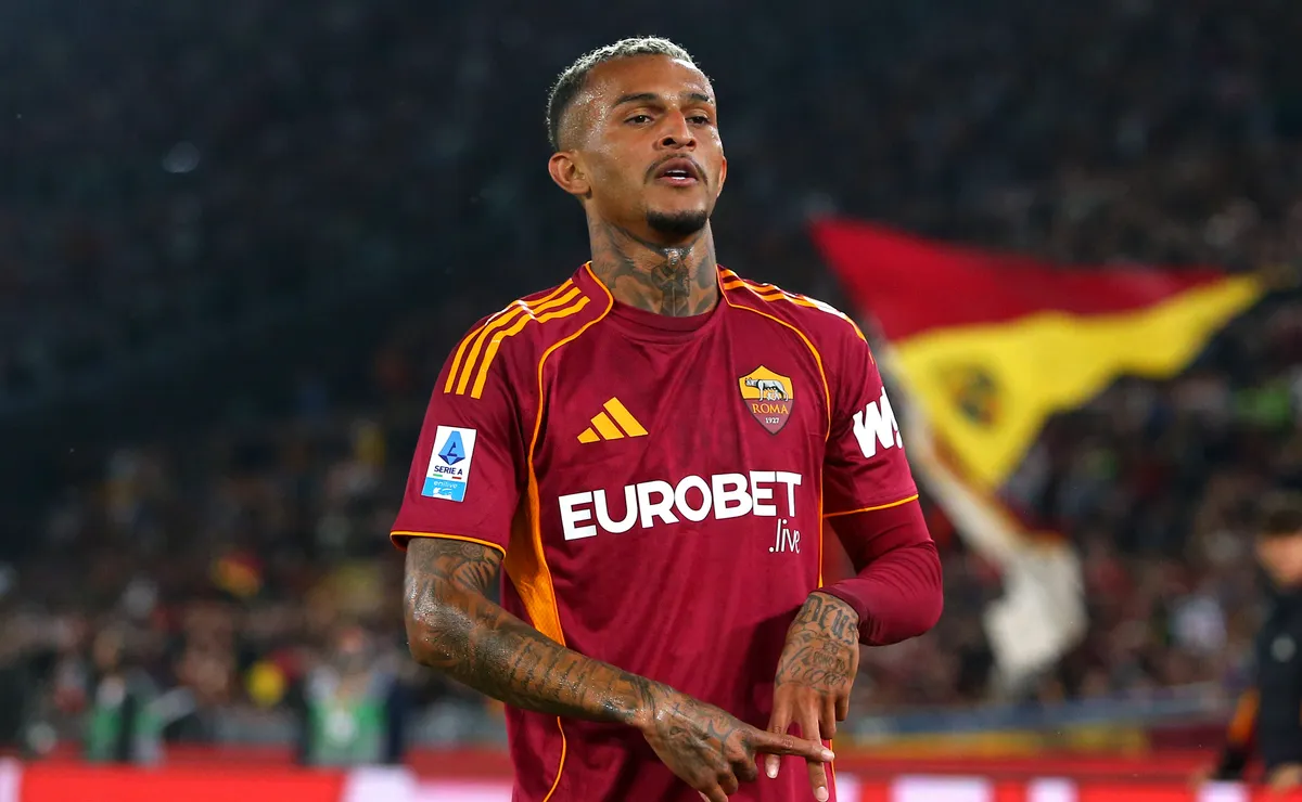 Wesley inicia novo ciclo como favorito à lateral direita da Seleção Brasileira