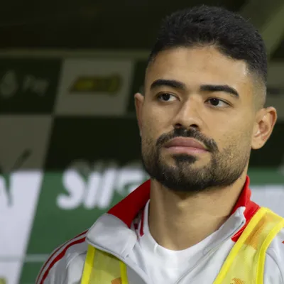 Internacional tem Bruno Tabata na mira do Athletico-PR