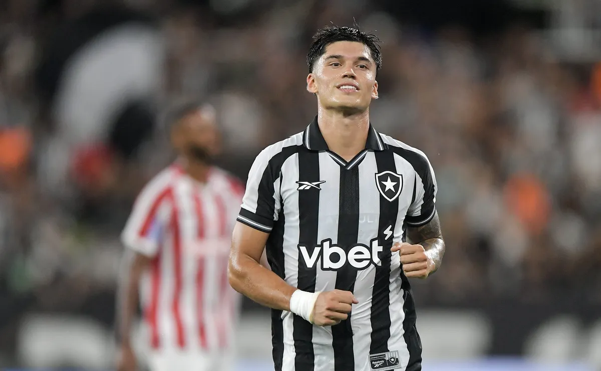 Botafogo pede € 2 milhões por Joaquín Correa e avalia saída do atacante, diz imprensa argentina