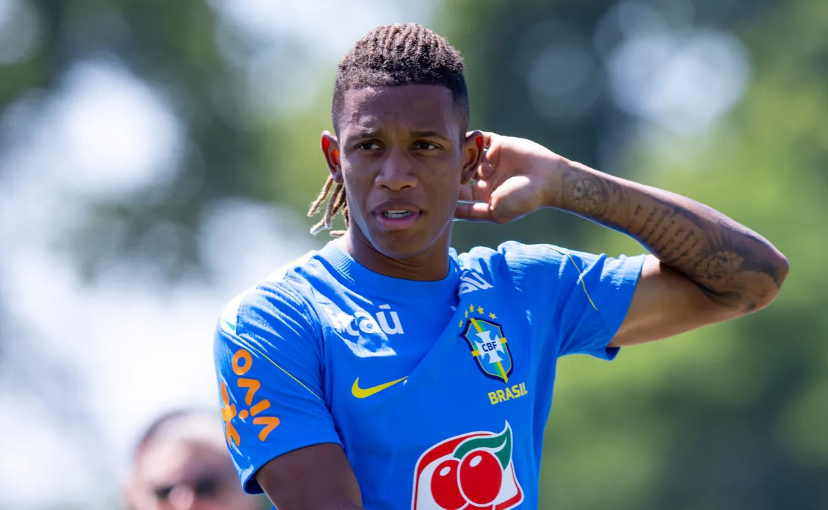 Abel Ferreira acredita que potencial chegada de Danilo seria o suficiente ao Palmeiras