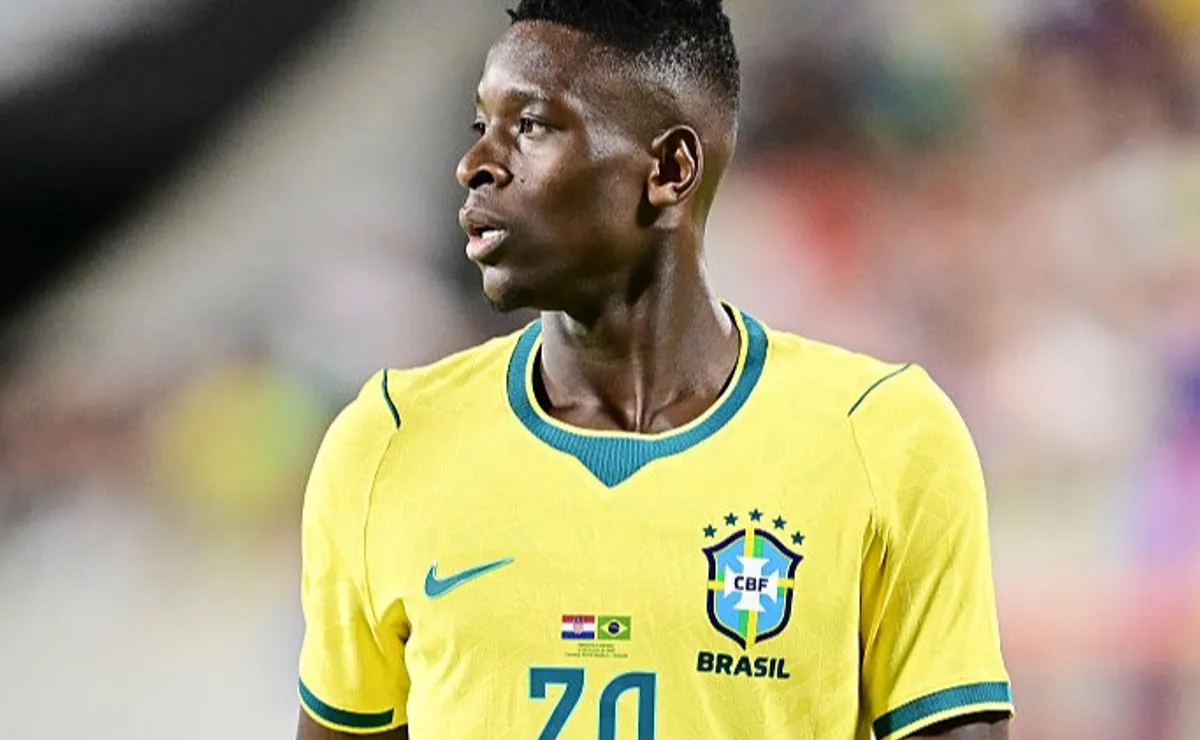 Flamengo monitora Luiz Henrique, mas mantém Thiago Almada como prioridade