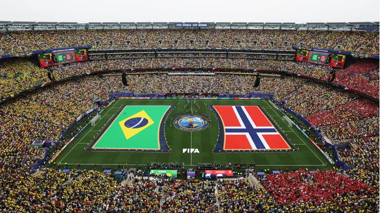 EAST RUTHERFORD, NEW JERSEY - JULY 05: Players and match officials line up before the FIFA World Cup 2026 Round of 16 match between Brazil and Norway at New York New Jersey Stadium on July 05, 2026 in East Rutherford, New Jersey. (Photo by Dan Mullan/Getty Images)