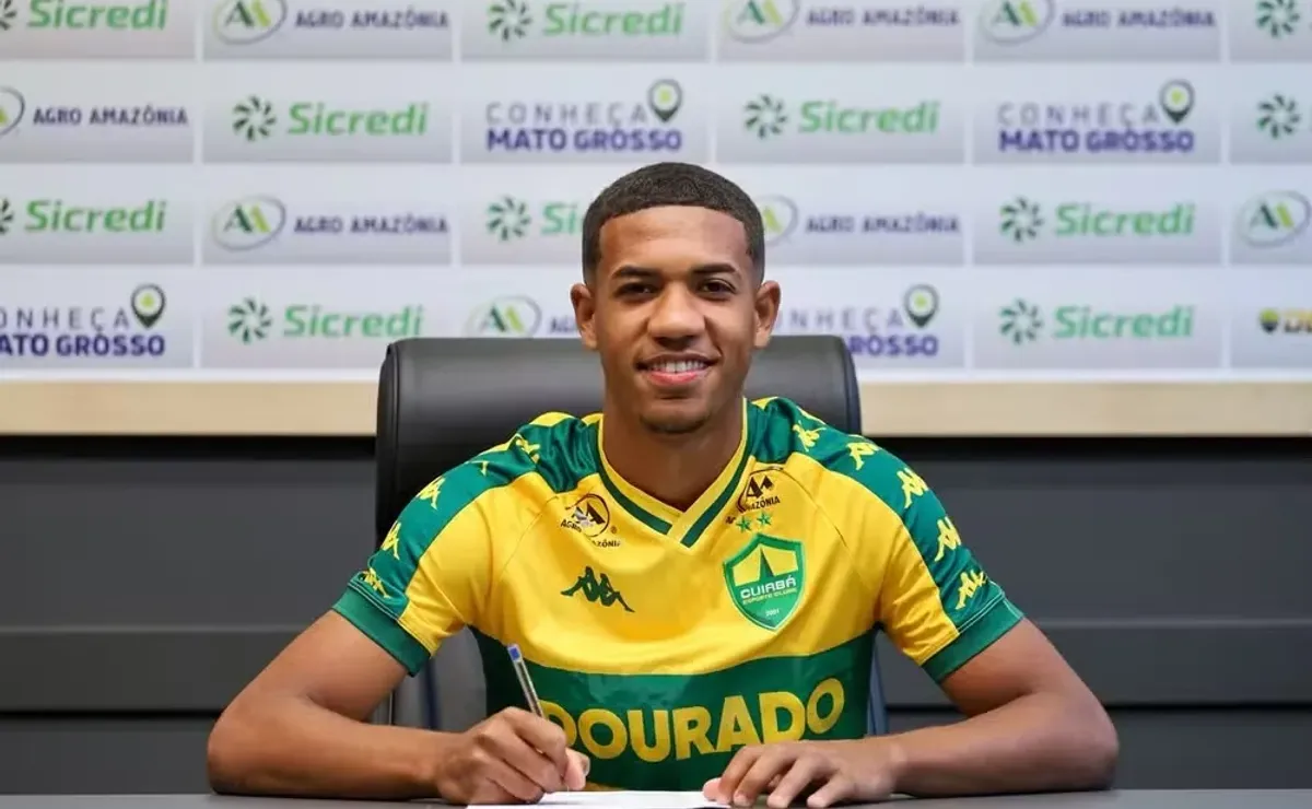 Flamengo quer contratação de Aiyran, joia de 17 anos do Cuiabá e outro centroavante