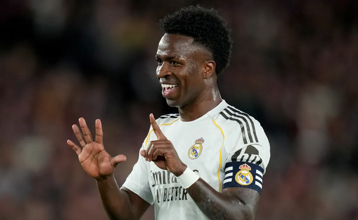 Real Madrid acelera renovação de Vini Jr. e marca reunião com o atacante, diz jornal
