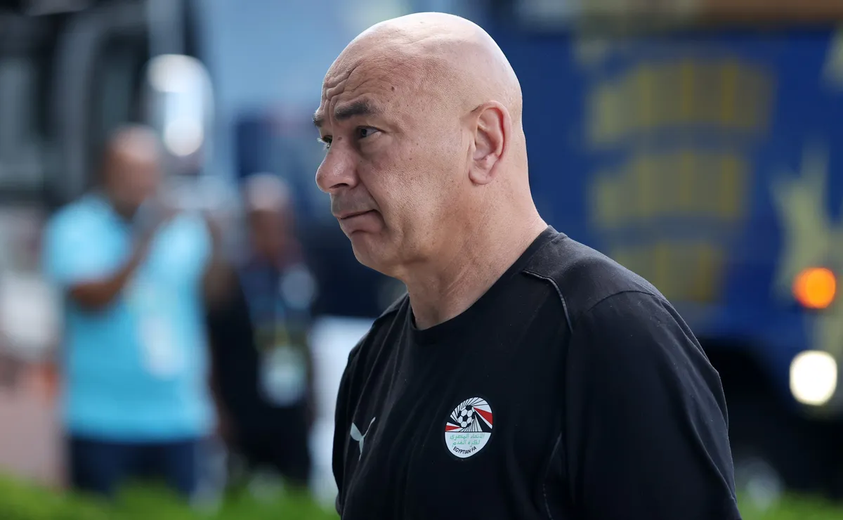 Hossam Hassan explica por que evitou mencionar Messi aos jogadores do Egito antes da Argentina