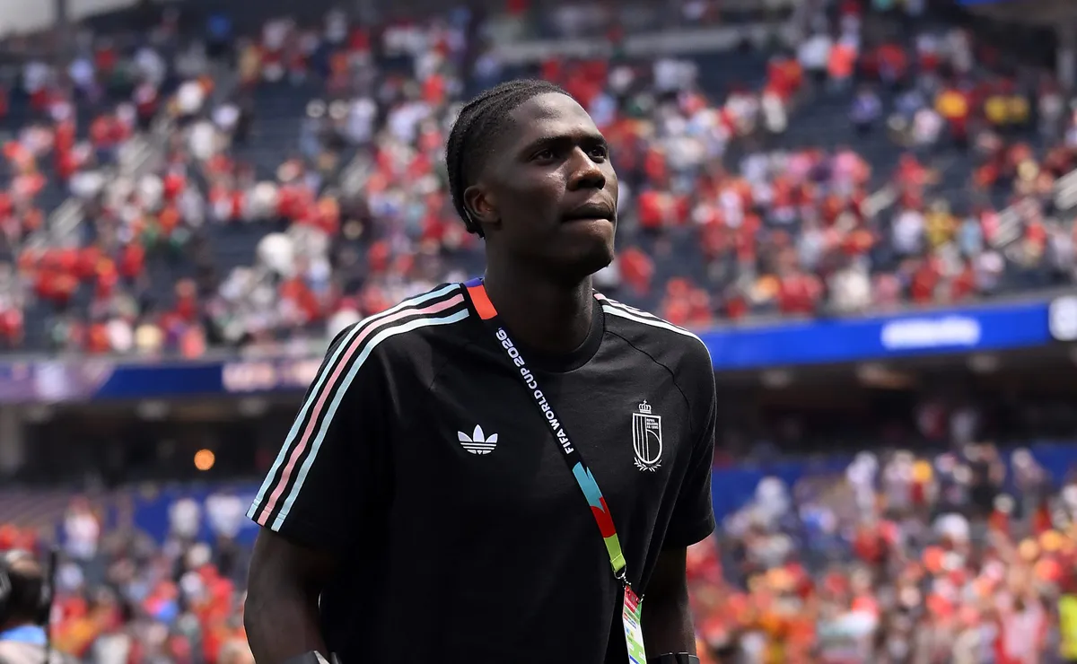 Amadou Onana desabafa sobre lesão de LCA sofrida na Copa do Mundo 2026 pela Bélgica