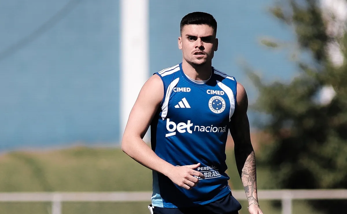 Gabriel Pec deve fazer sua estreia com a camisa do Cruzeiro em amistoso contra o Grêmio