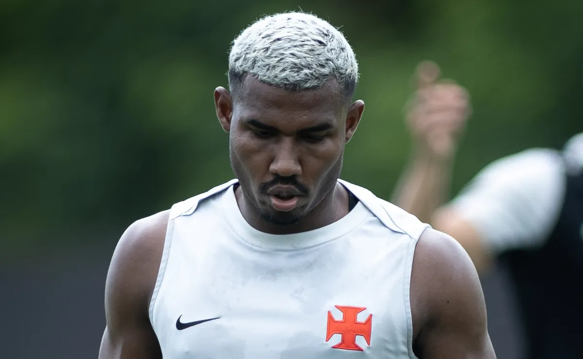 Vasco goleia o Olaria em jogo-treino realizado no CT Moacyr Barbosa durante parada do Mundial
