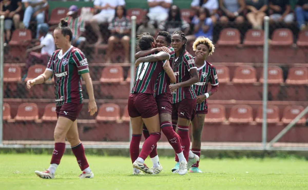 Fluminense realiza jogo-treino com o Pérolas Negras e segue preparação para a Copa do Brasil