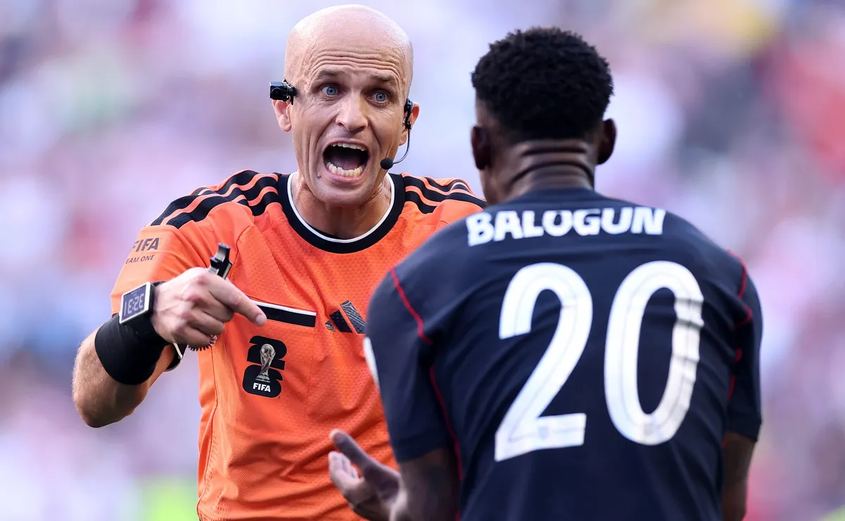 Decisão de anular suspensão de Balogun na Copa foi tomada por um único dirigente da Fifa