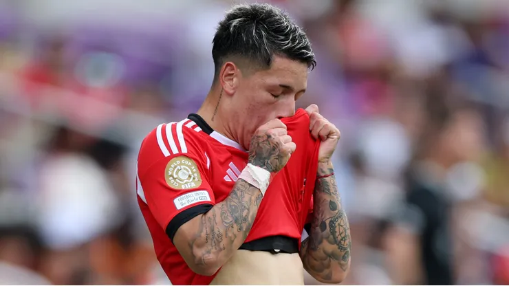 ORLANDO, FLORIDA - JUNE 20: Gianluca Prestianni #25 of SL Benfica reacts during the FIFA Club World Cup 2025 group C match between SL Benfica and Auckland City FC at Inter&Co Stadium on June 20, 2025 in Orlando, Florida. (Photo by Alex Grimm/Getty Images)