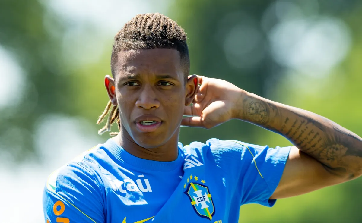 Flamengo ganha concorrência do Benfica pela contratação de Danilo Santos, do Botafogo