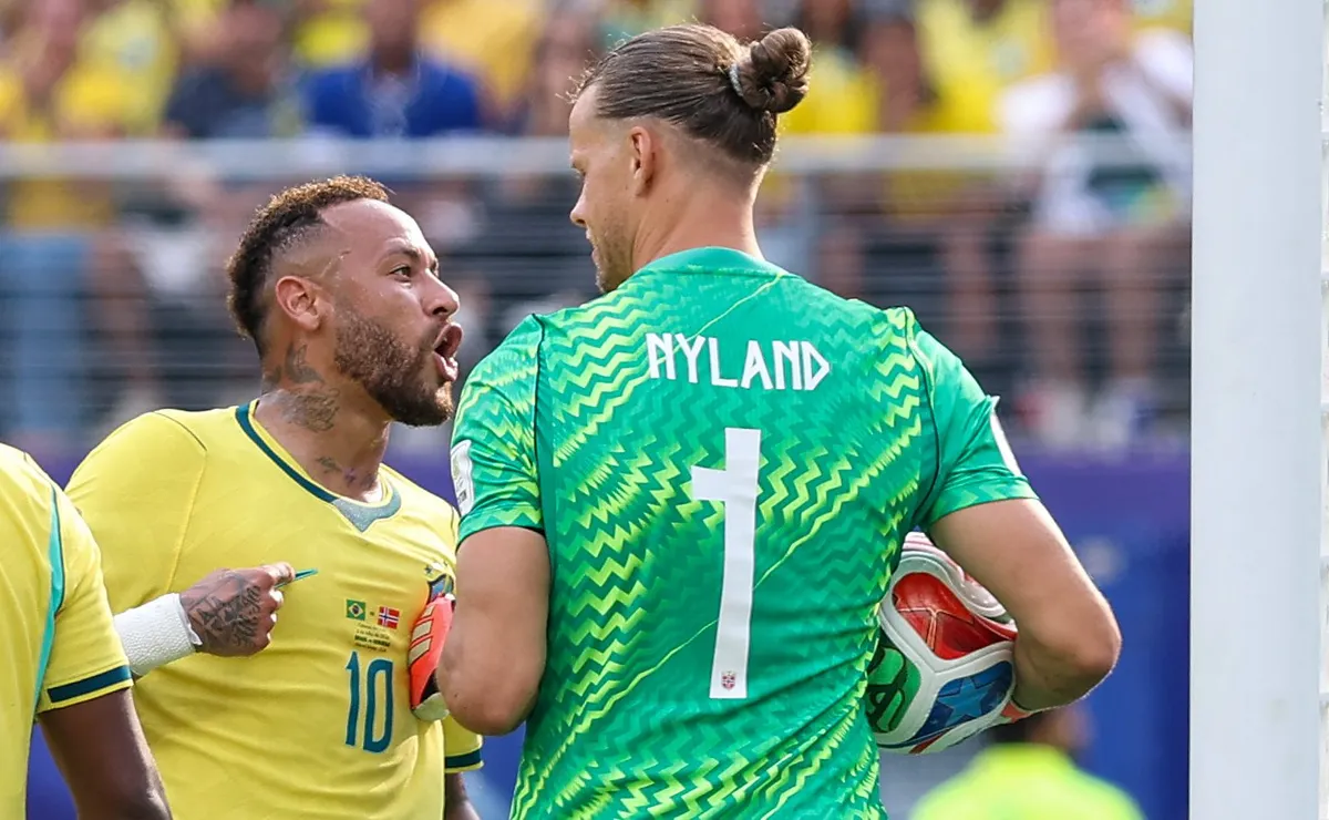 Nyland, goleiro da Noruega, pede perdão a Neymar após desentendimento em jogo da Copa do Mundo