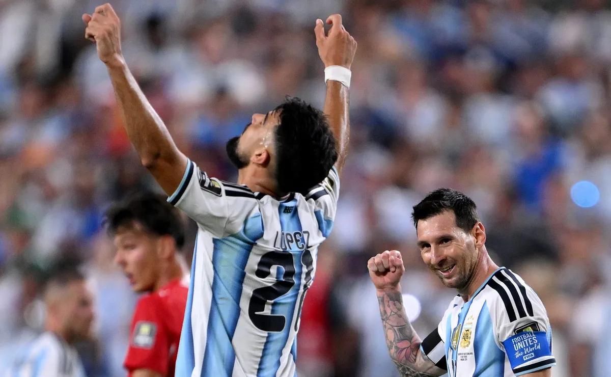 Flaco López e Medina negam brigas na seleção da Argentina: “Não acreditem”