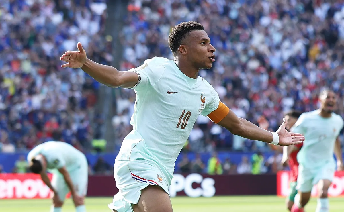 Mbappé supera Dani Olmo em desempenho e lidera comparativo antes da semifinal da Copa do Mundo