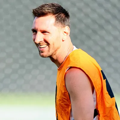 Messi se despede da base argentina na Copa do Mundo