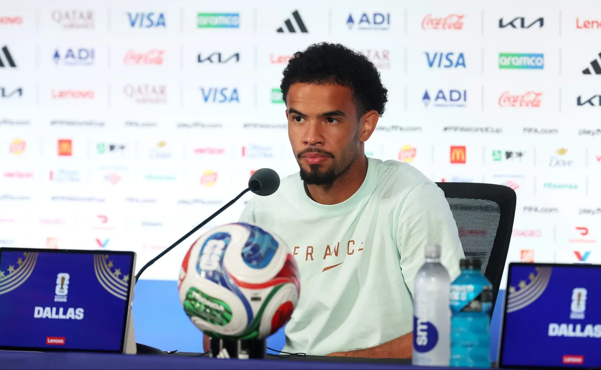 Zaïre-Emery evita polêmica e projeta semifinal contra a Espanha: “Partida se joga em campo”