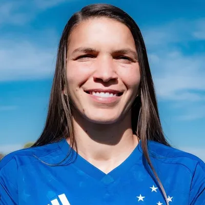 Yenifer Gimenez assina com Cruzeiro até o fim de 2027