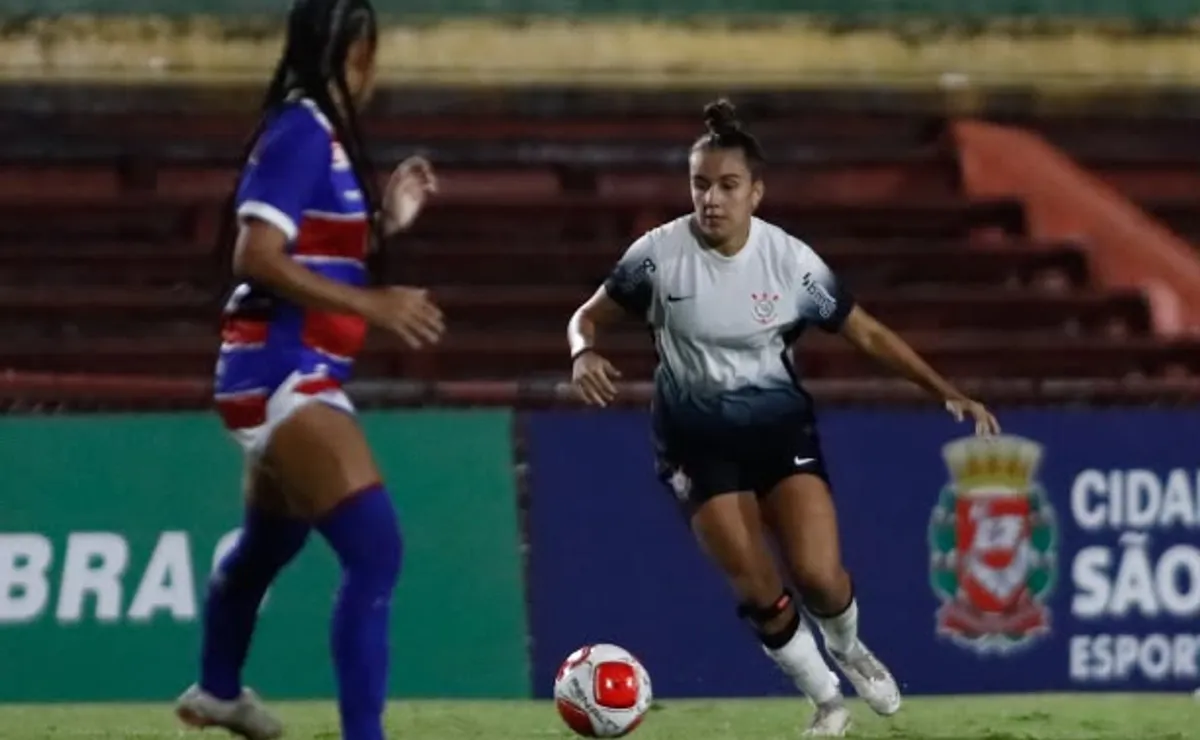 Brunna Meer rescinde com o Corinthians e seguirá carreira no futebol universitário dos EUA