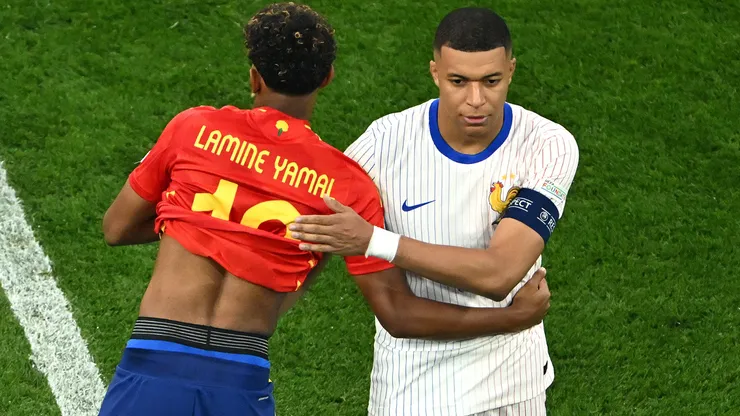 França e Espanha duelam com estilos diferentes. Foto: Dan Mullan/Getty Images
