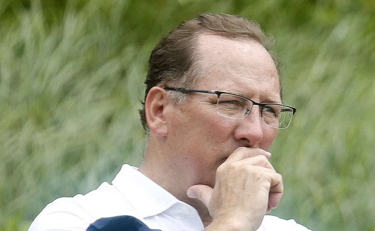 Jornalista revela que John Textor recomendou a saída de jogadores do Botafogo