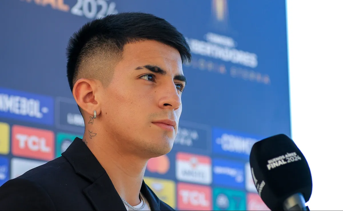Flamengo seduz Almada com salário de R$ 1,8 milhão e argentino vira prioridade no Clube