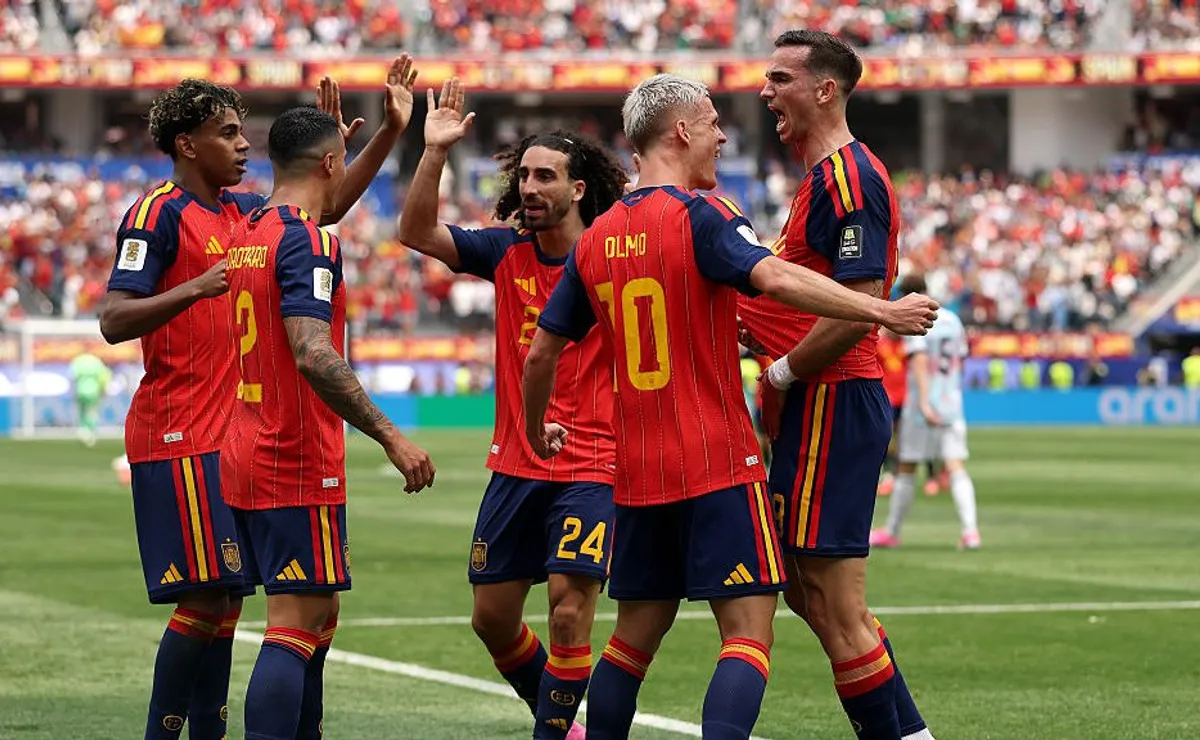Espanha faz campanha superior à Copa 2010, quando foi campeã, e sonha chegar a mais uma final
