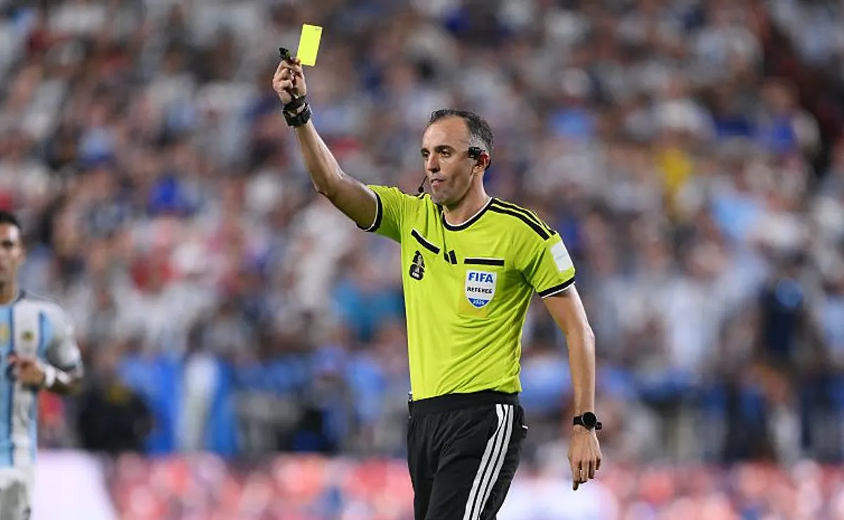 Somente expulsões nas semifinais podem impedir jogadores de disputar a final da Copa do Mundo; entenda regras
