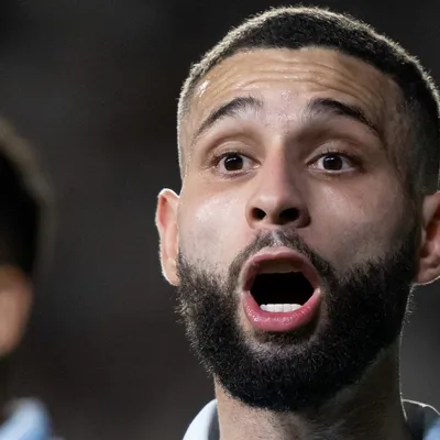 Athletico-PR está interessado por Wagner Leonardo, do Grêmio