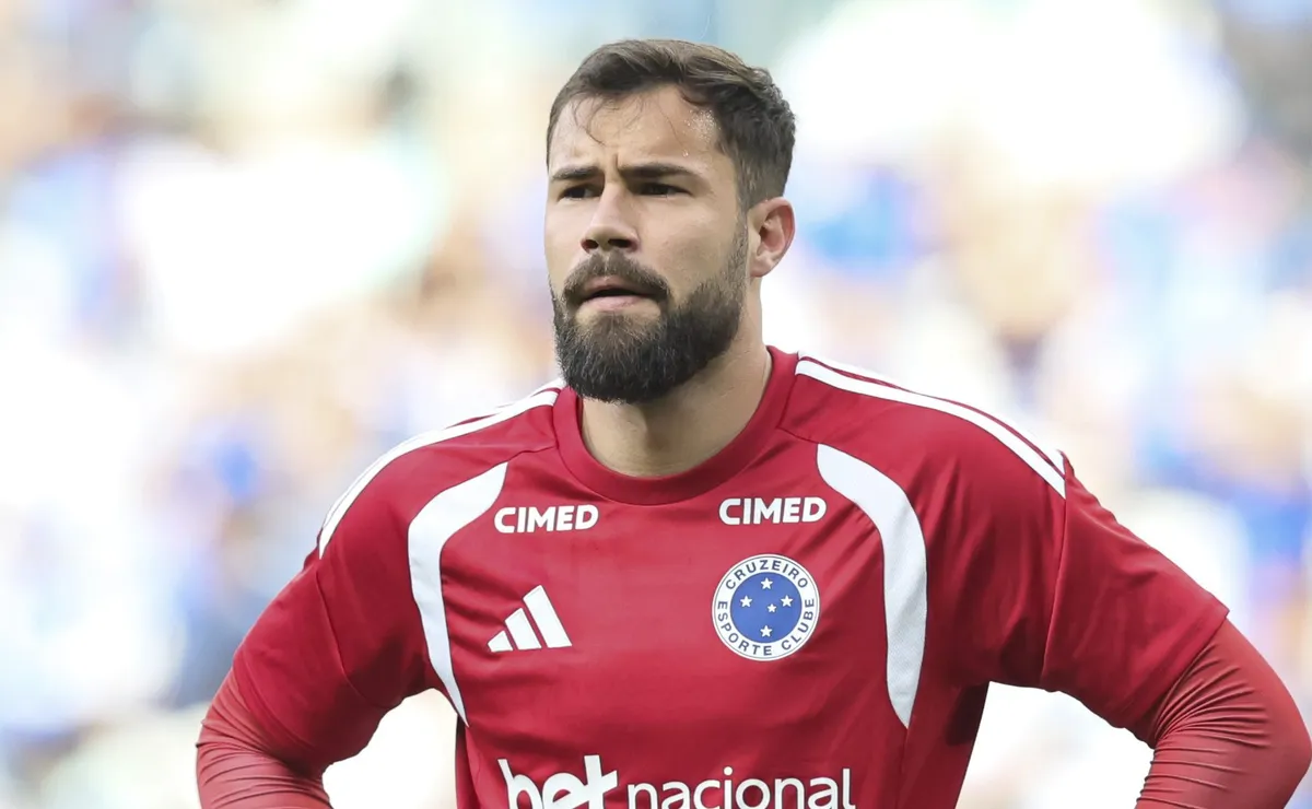 Internacional acerta contratação do goleiro Matheus Cunha junto ao Cruzeiro