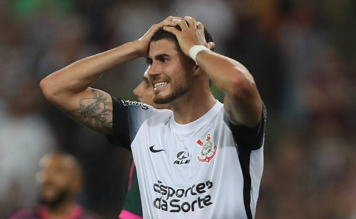 Corinthians quer 100% dos salários pagos após Pedro Raul ser oferecido por empréstimo ao Coritiba