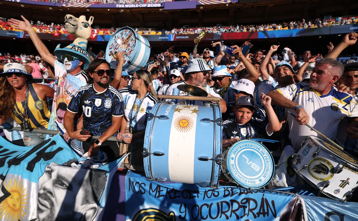 Copa do Mundo: ingressos para Inglaterra x Argentina saem pelo dobro da outra semifinal